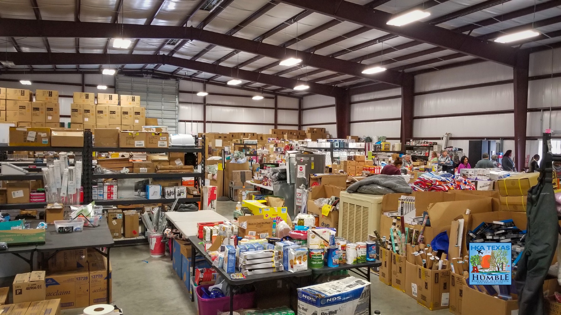 Unsorted bulk inventory ready for on-site assessment by the Patriot Liquidating team.